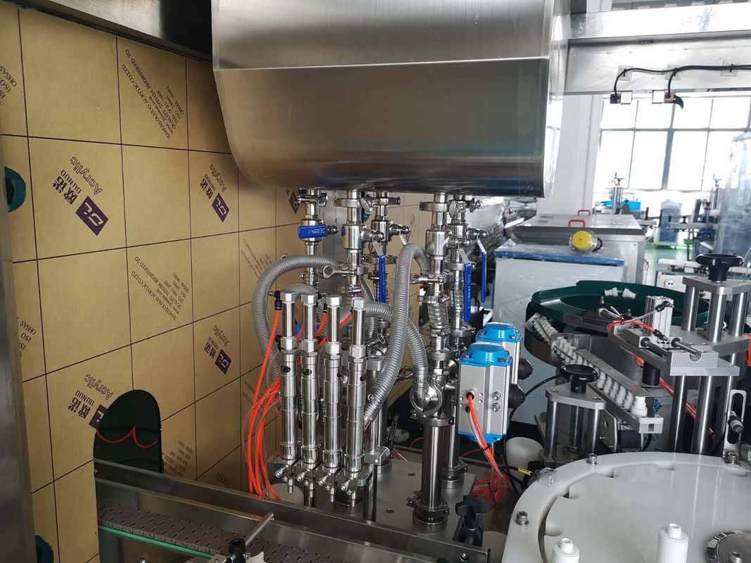 2000BPH 50-500ml PLC-Steuerung Monoblock-Füllmaschine für Rollflaschen