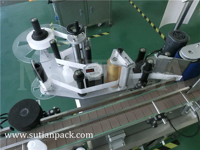 Automatische Flaschenverkleidungsmaschine für kostengünstige genaue Etikettierung mit einfacher Wartung