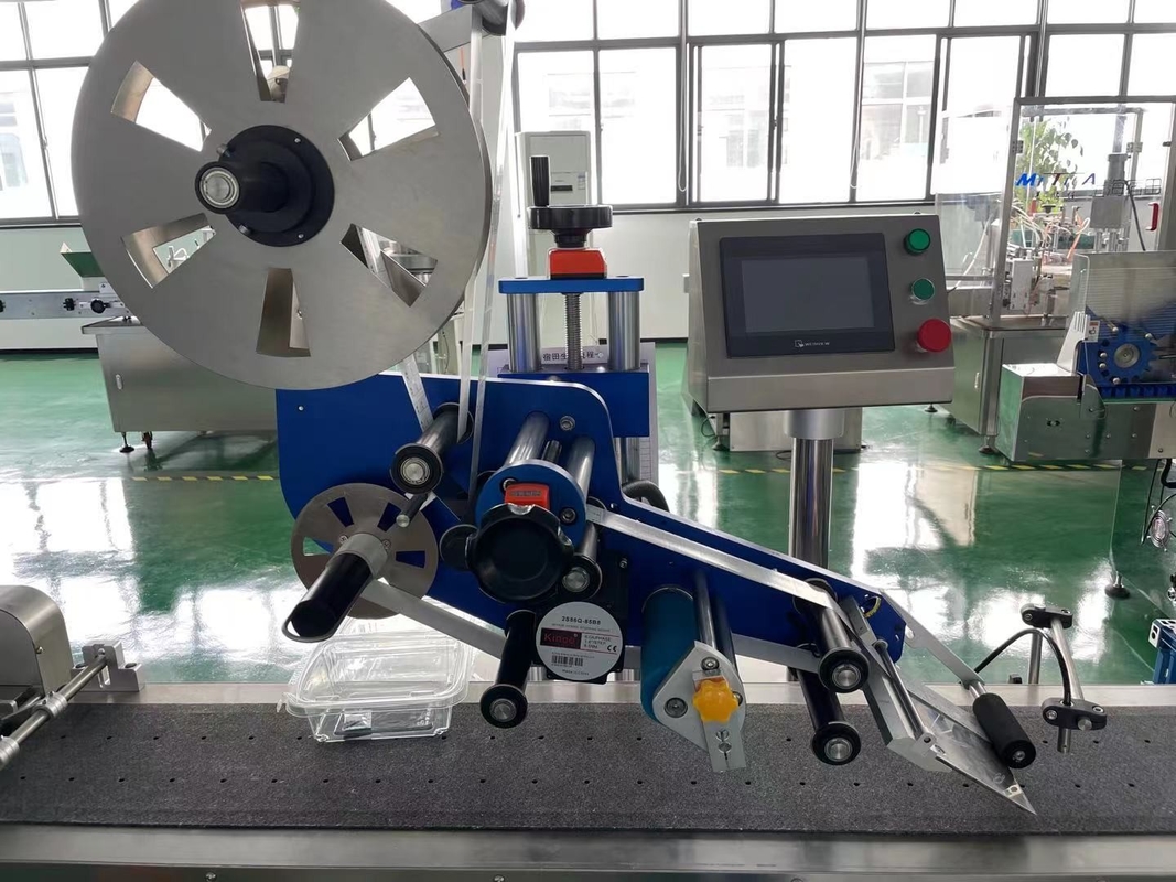 Automatische Papier-Plastikbeutel-Kennzeichnungsmaschine für Flaschen mit einfacher Wartungsgenauigkeit 1000-3000 BPH